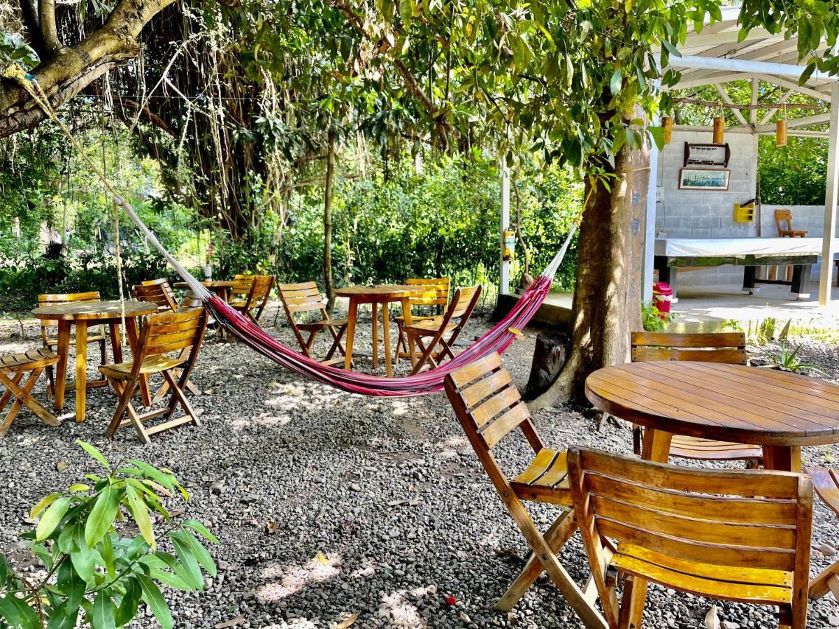 Kawabonga Hotel ปาโลมิโน ภายนอก รูปภาพ