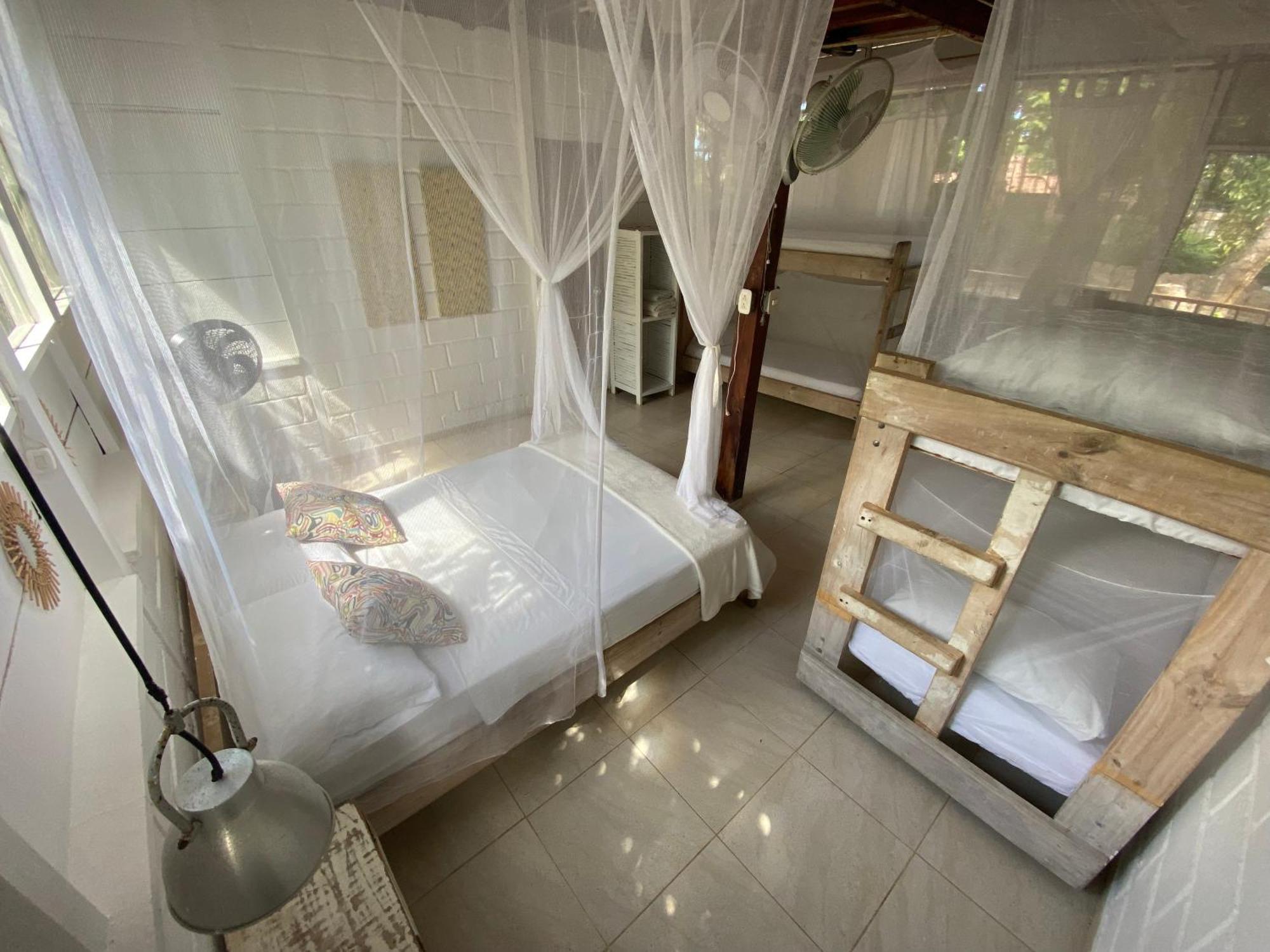 Kawabonga Hotel ปาโลมิโน ภายนอก รูปภาพ